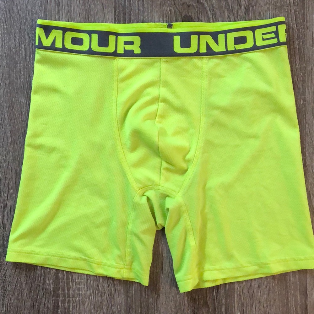 Men’s UnderArmour trunks
